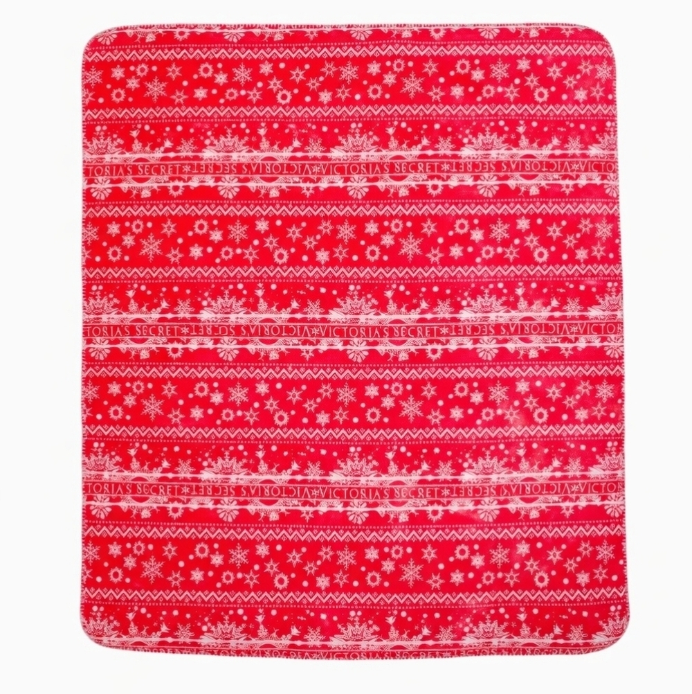 Victoria Secret Cozy Fluffy Large Throw Blanket New